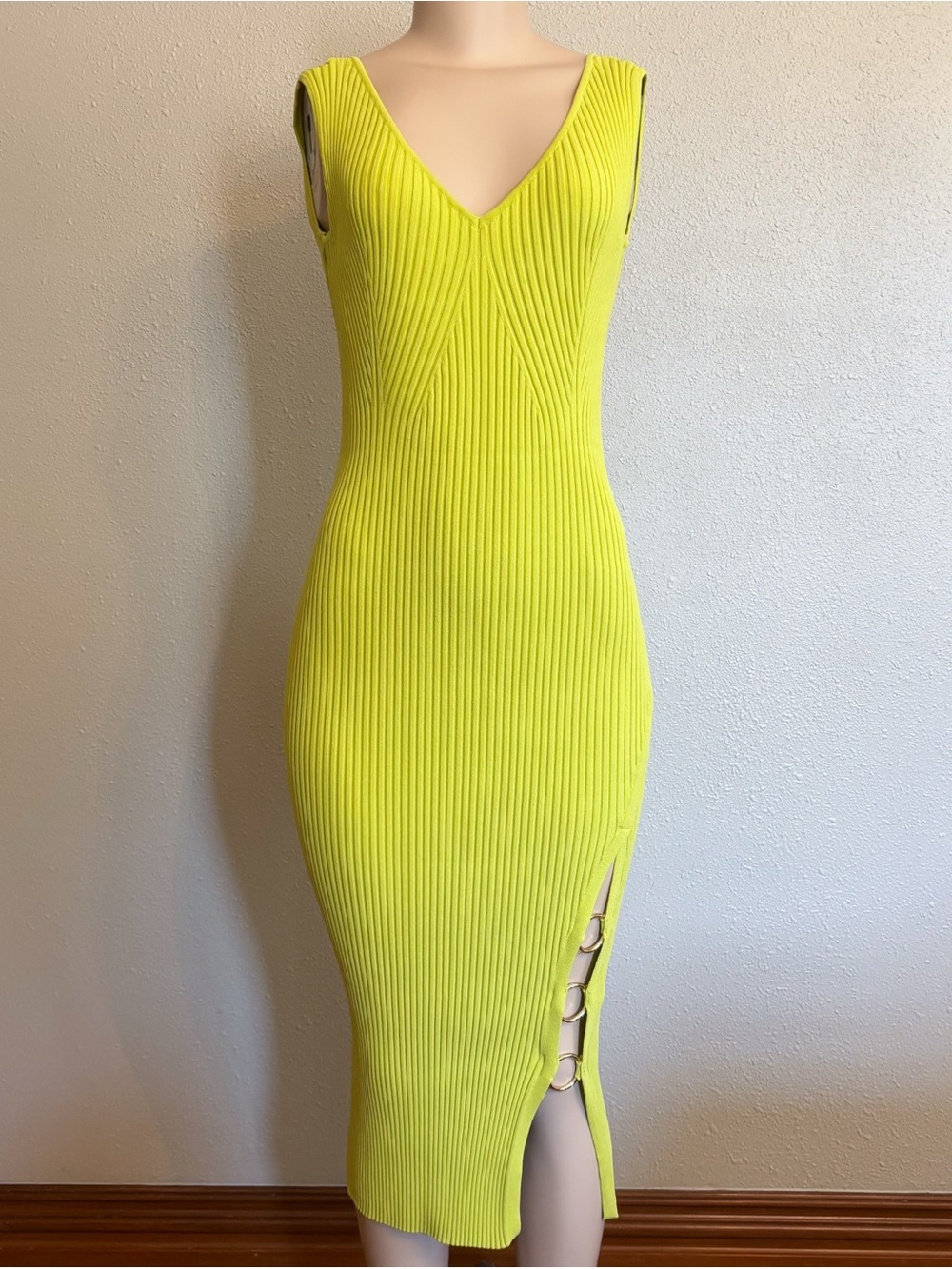 House of Harlow 1960 Ribbed Knit Midi Bodycon Side Slit Gold Ring Dress Sz Small